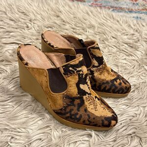 Donald Pliner Ingrid Wedges 9.5
